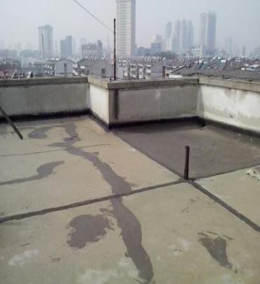 雷州漏水维修 楼顶漏水是什么原因，楼顶漏水维修方法是什么?